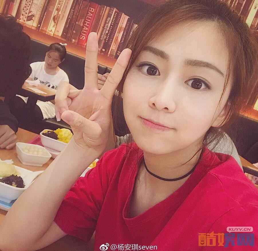 盲约郝悠悠是谁扮演的？郝悠悠扮演者杨安琪个人资料、图片赏析